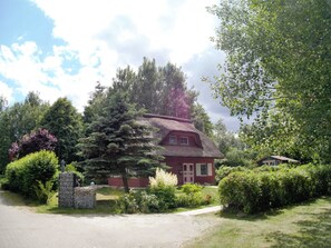 Unclassified image, 2 of 34, button