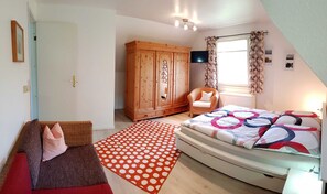 3 bedrooms, WiFi, bed sheets