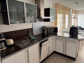 Fridge, microwave, dishwasher, highchair - Wörtelhus - fireplace - sauna - pets - only 750 m beach - Accommodation Wörtelhus, (Börgerende-Rethwisch)