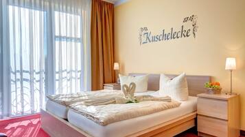 1 bedroom, in-room safe, travel cot, WiFi