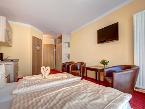 1 bedroom, in-room safe, travel crib, WiFi