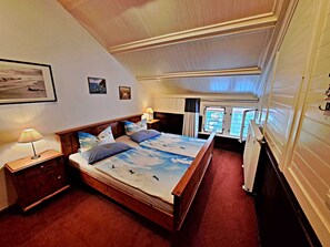 2 bedrooms, travel crib, WiFi, bed sheets