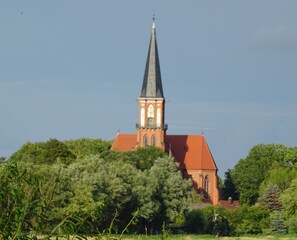 Unclassified image, 2 of 32, button