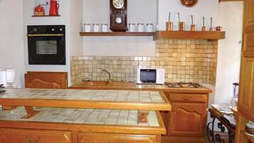 Kühlschrank, Herdplatte, Geschirrspüler