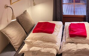 4 chambres, lit parapluie