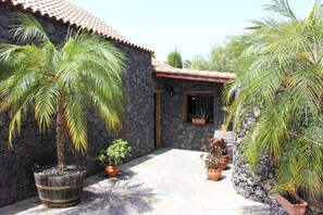 Property grounds - Casa Angel (Los Quemados)