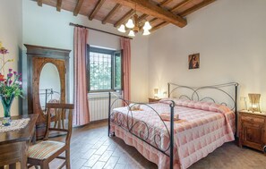 1 bedroom, travel crib, free WiFi, bed sheets - Beautiful home in Acquasparta -TR- (Acquasparta -TR-)