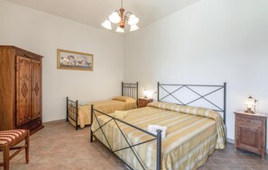 1 quarto, berço de viagem, Wi-Fi de cortesia, roupa de cama