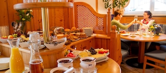 FEWO 2 - Wellness - Pension KNOLL am Attersee