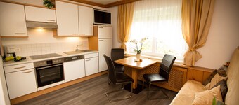 FEWO 2 - Wellness - Pension KNOLL am Attersee