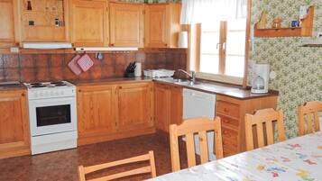 Réfrigérateur, plaque de cuisson, lave-vaisselle, cafetiÚre/bouilloire