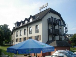 Unclassified image, 5 of 8, button - Double room - Hotel Reke (Hotel-Admin) (Plau am See)