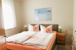 1 chambre, lit parapluie, Wi-Fi, draps fournis
