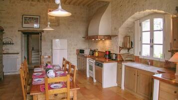 Kühlschrank, Herdplatte, Geschirrspüler