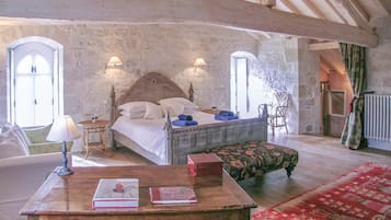 6 habitaciones, cuna de viaje, wifi gratis y ropa de cama
