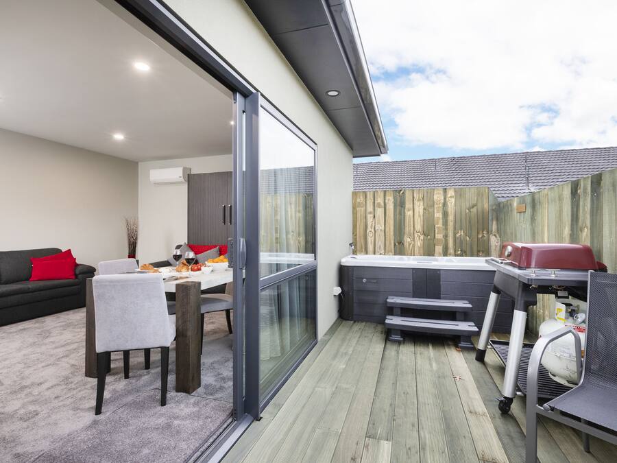 Superior appartement, 1 slaapkamer | Luxe beddengoed, een kluis op de kamer, individueel gemeubileerd