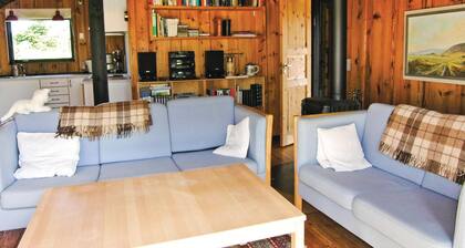 Beautiful home in Fjerritslev with WiFi