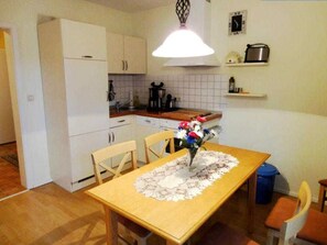 Kühlschrank, Ofen, Geschirrspüler