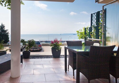 Villa Friede-Marie - App. Hannah  *Hafen-Ostsee-Blick* - Hannah