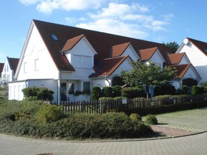 Exterior - Haus Heidelbeere 26 - Holiday apartment Heidelbeere (Graal-Müritz)