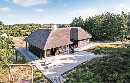 Awesome home in Blåvand with sauna