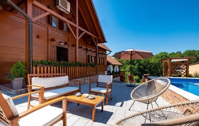 4 bedroom amazing home in Velika Buna