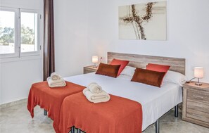 4 sovrum, resesäng, gratis wi-fi och sängkläder