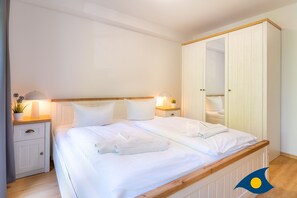 Unclassified image, 3 of 28, button