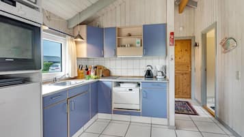 Réfrigérateur, plaque de cuisson, lave-vaisselle, cafetiÚre/bouilloire