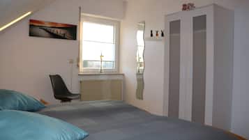 3 Schlafzimmer, Reisekinderbett, WLAN