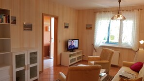 TV - Apartment 6 - Baltic Sea shell (Zinnowitz)