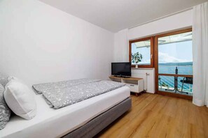 1 多间卧室、WiFi