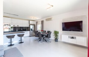Interior - Awesome home in Kastel Stari (Kastel Stari)