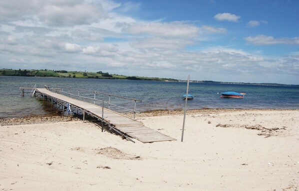 Nära stranden och fiske