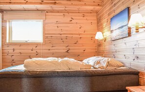 4 Schlafzimmer, Reisekinderbett, Internetzugang