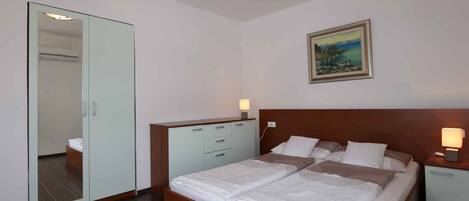 3 dormitoris i Internet