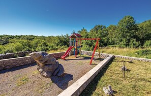 Children’s area - 4 bedroom stunning home in Viskovo (Viskovo)