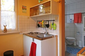 Kühlschrank, Mikrowelle, Hochstuhl
