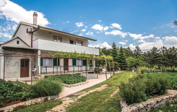 Exterior - Lovely apartment in Zagvozd (Zagvozd)