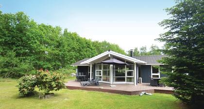 Gorgeous home in Væggerløse with WiFi
