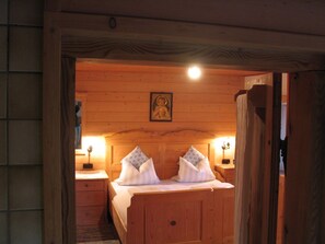 1 habitación, cuna de viaje, wifi y ropa de cama 