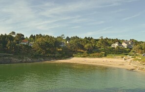 Tæt på stranden