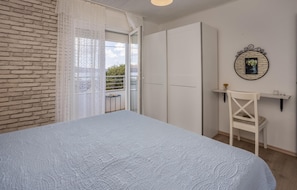 2 slaapkamers, een kluis op de kamer, gratis wifi, beddengoed