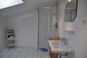 Toilet paper - House Windrose - Apartment 5 (Binz)
