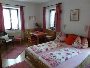 1 habitación, wifi y ropa de cama