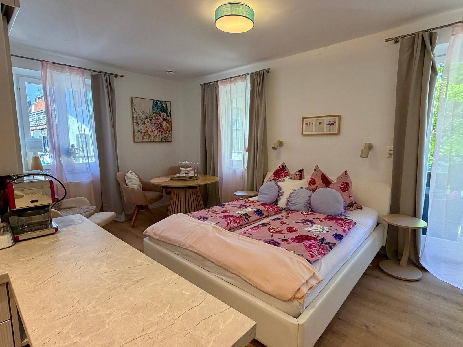 1 chambre, fer et planche à repasser, Wi-Fi, draps fournis