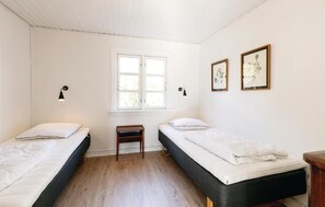 2 bedrooms, free WiFi