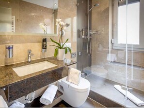 Imagen sin descripción, 5 de 24, botón