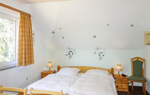 3 habitaciones, cuna de viaje, wifi gratis y ropa de cama