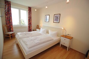 3 Schlafzimmer, Bügeleisen/Bügelbrett, WLAN